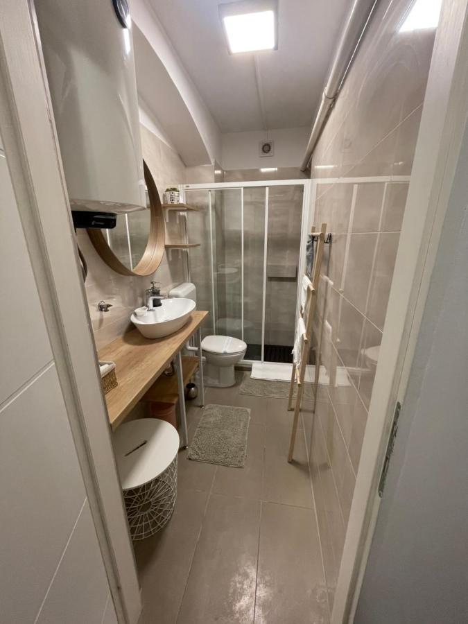 Apartments Santini Загреб Экстерьер фото