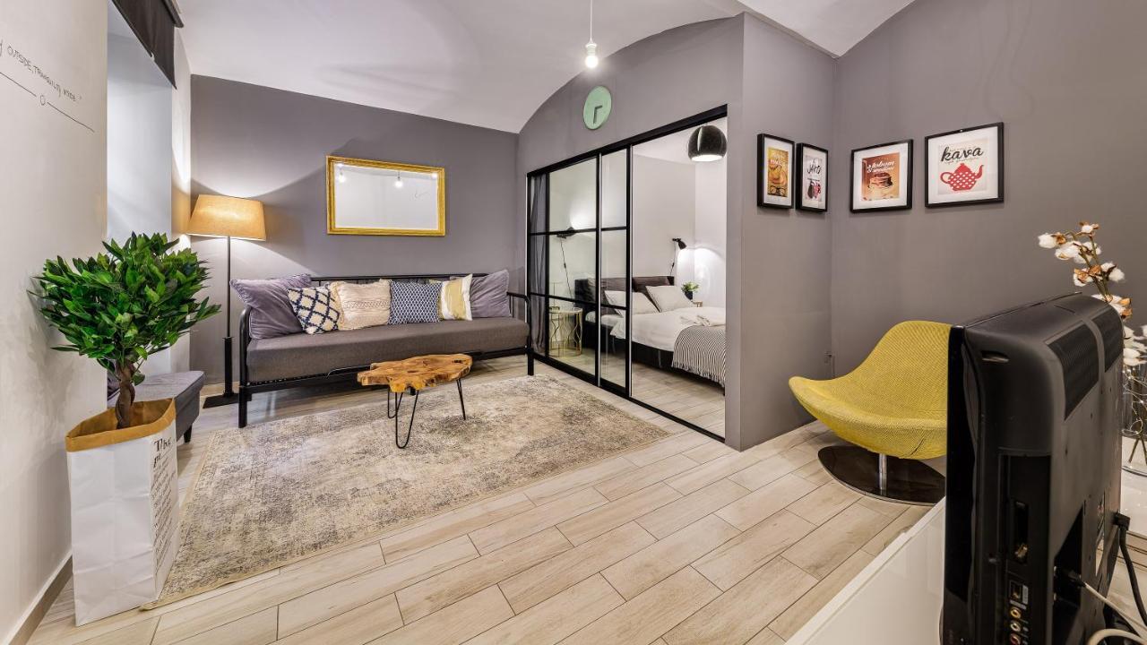 Apartments Santini Загреб Экстерьер фото